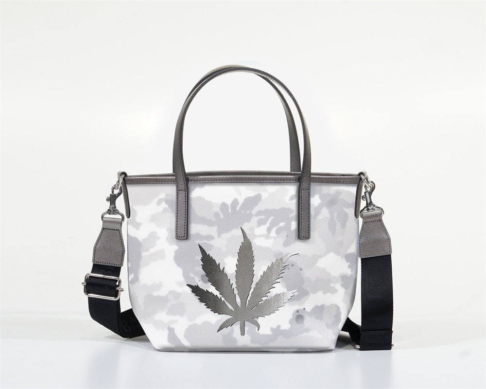 実使用サイン入り 2022/23 ハダースフィールド 22番 ジャック・ルドニ 実使用サイン入り 2022/23 ハダースフィールド 22番 ジャック・ルドニ